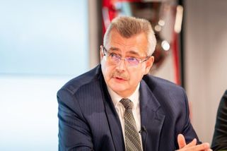 Šéf Slavie Tvrdík hodlá vyšetřit dění na mistrovství světa, zmínil se i o Krejčím